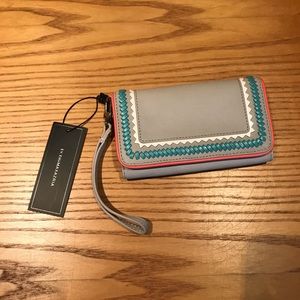 Helene Whipstitch Detail Tech Wallet - light tan